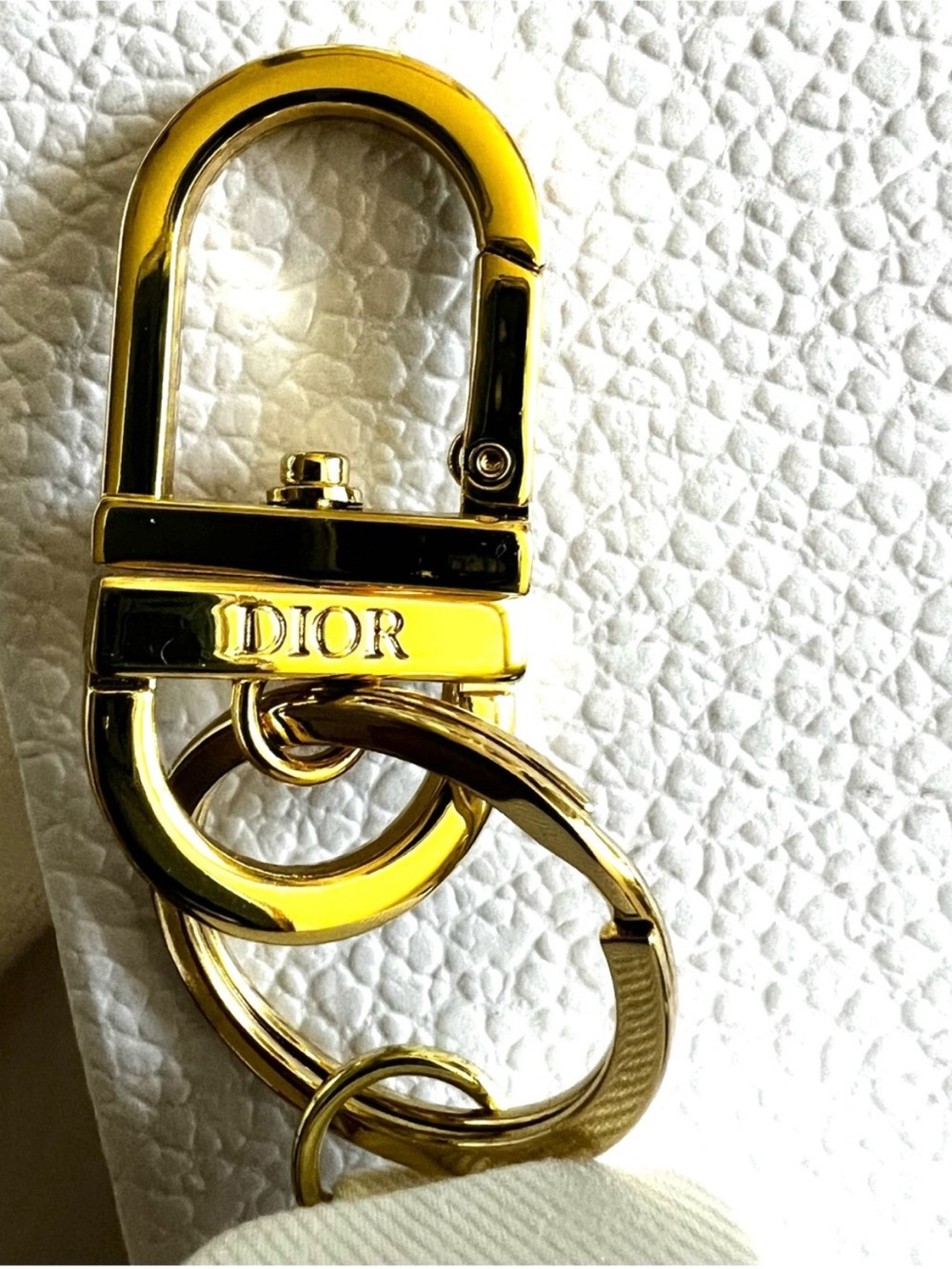 Dior cream and gold keychain pouch VIP GWP - Picture 3 of 8